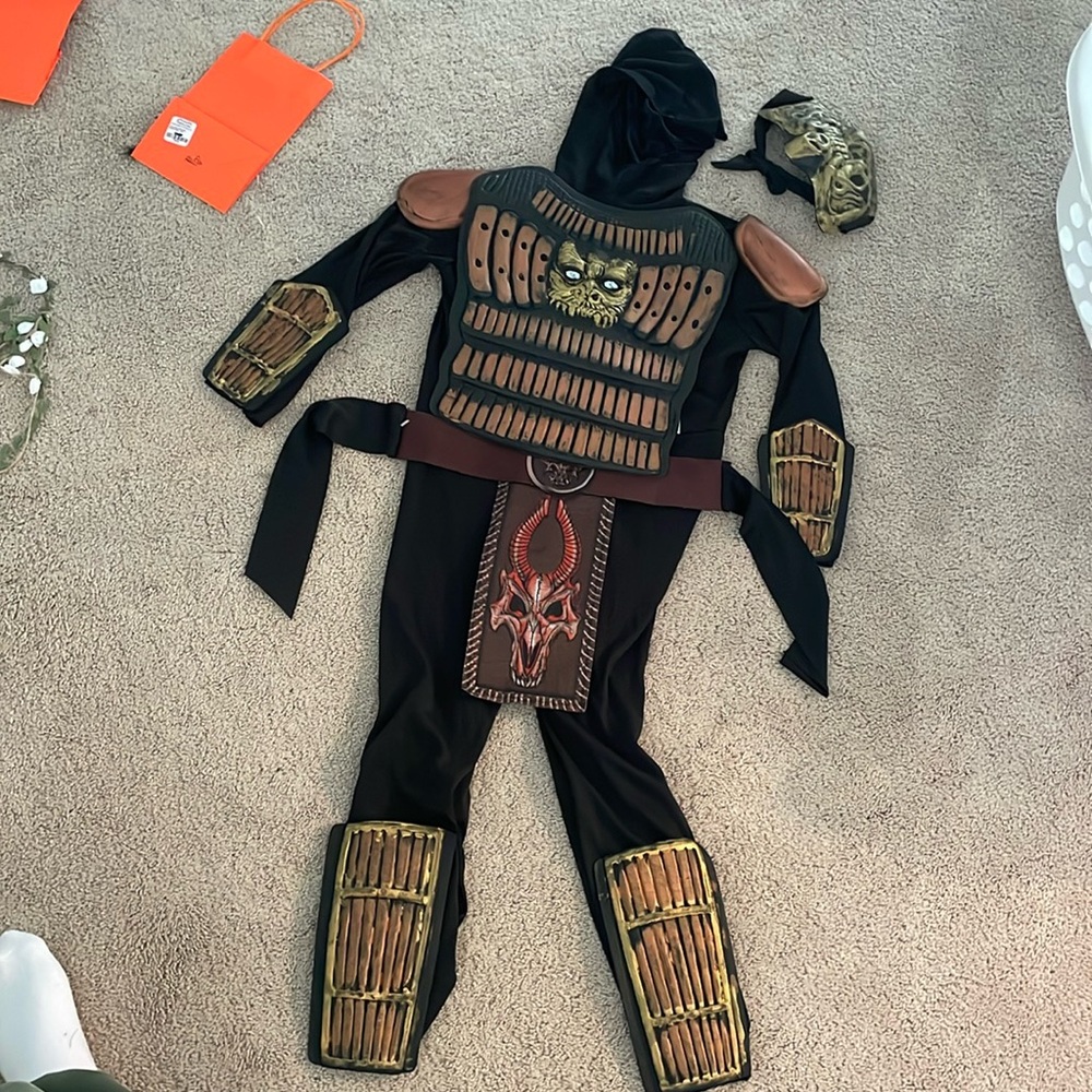 Ninja costume boys size 7 black as shown in photo Halloween